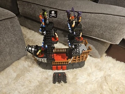 Fisher Price 2006 Mattel Barco Pirata Negro/Rojo Azul Blanco Velas 8 Figuras Cañón Foto 1 de 4