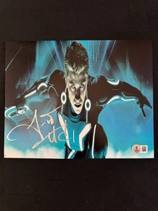 Garrett Hudlund signed Tron: Legacy 8X10 photo W/ Beckett Witnessed COA - Picture 1 of 2