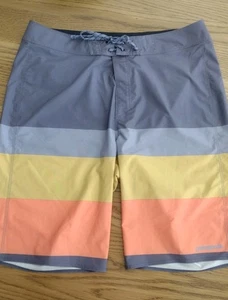 Patagonia Board Shorts Swim Trunks Men's Sz 32 Color Block 10.5" Inseam Blue EUC - Picture 1 of 7