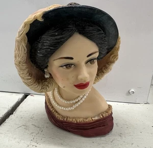 Cameo Girls Sasha 1848 Southern Bell Head Vase Wedding Decor 2000 Edition - Bild 1 von 5