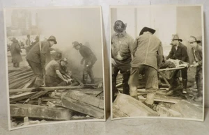 2 fotos de bomberos vintage 1950 Brooklyn NY FDNY rescate de bomberos 8"x10" blanco y negro - Imagen 1 de 3