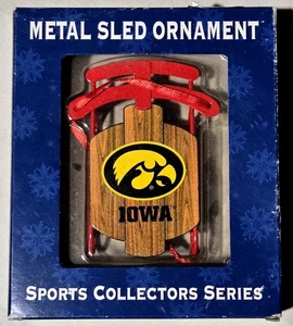 Serie Ornamento slitta metallo Iowa Hawkeyes da collezione con licenza ufficiale - Foto 1 di 4
