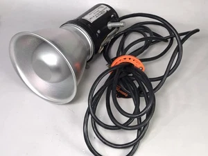 Vintage Electronic Light Assembly Video 500 Photography Studio Unit - Read - Picture 1 of 15