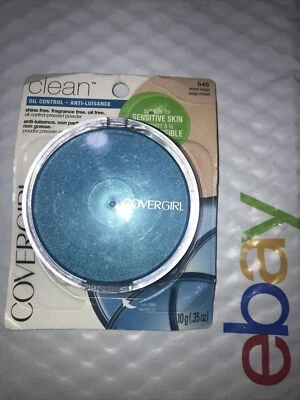 COVERGIRL Clean Oil Control Pressed Powder 545 WARM BEIGE nip - Image 1 of 2