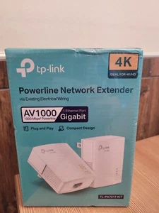 New TP-Link AV1000 Gigabit Powerline Network Extender TL-PA7017 KIT Sealed - Picture 1 of 2