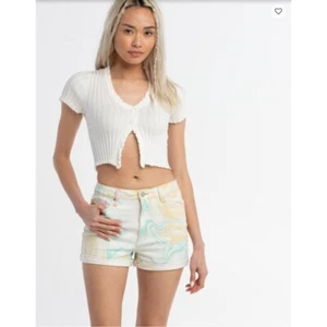 Hi-Rise Mom Shorts Swirl Print Denim Cuffed Hem Casual Trendy Size 1/25 NWT - Picture 1 of 10