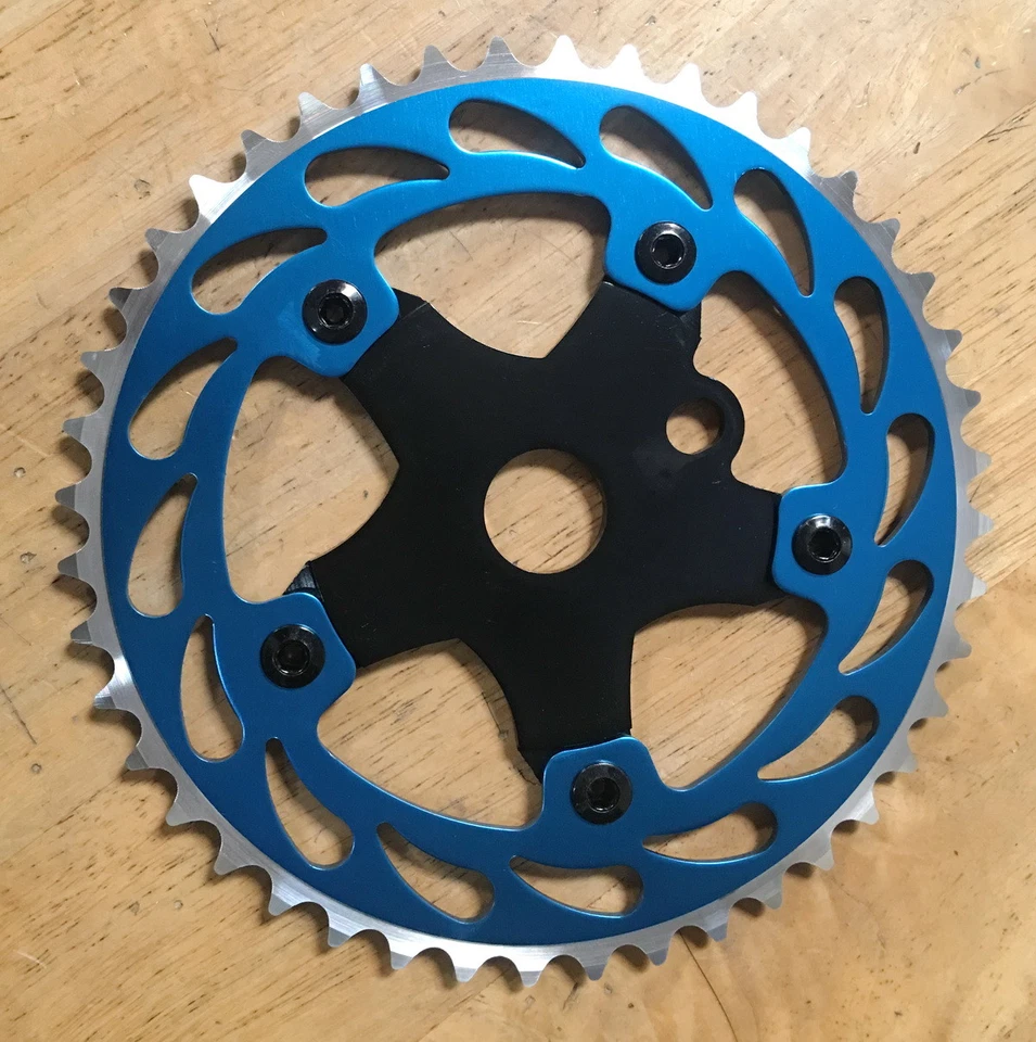 NUEVO Piñón de ALEACIÓN para Bicicleta 44T 1/2"x1/8 Plato BMX Cruiser Bike 4 Colores Foto 1 de 1