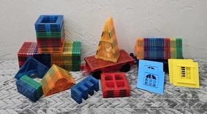 Mixed Lot of 105 Pieces Magnetic Tiles Different Size Squares Triangles & Cars - Picture 1 of 7