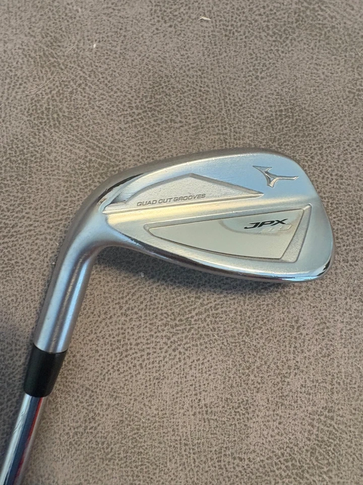 Lefty Left Mizuno Hot Metal 923 Gap Wedge DG S300 Standard L/L - Image 1 of 4