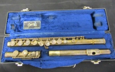 Flauta Armstrong 104. Estados Unidos. Flauta plateada en buen estado. Con estuche Foto 1 de 4