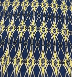 Saks Fifth Avenue AMAZING DESIGNER SUIT QUALITY NECKTIE TIE FREE SHIPPING - Picture 1 of 4