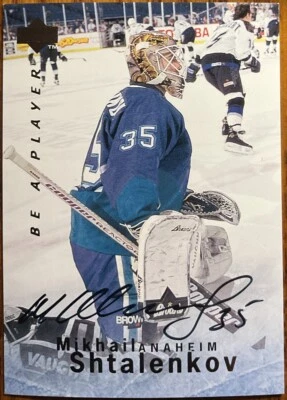 1995-96 Be A Player Autographs Mikhail Shtalenkov #S69 Mighty Ducks Of Anaheim - Image 1 of 2