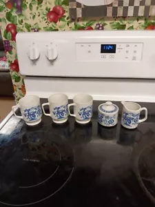 Juego de tazas, crema y tazón de azúcar vintage con patrón de cebolla azul Kanesho/Japón - Imagen 1 de 4