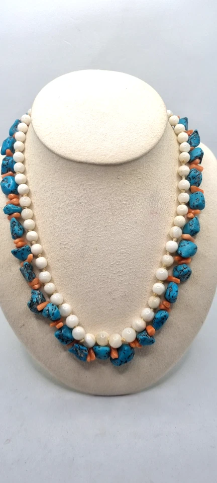 CORALLO AGATA BIANCA PIETRE TURCHESE PIETRE DURE COLLANE LOTTO - Immagine 1 di 4