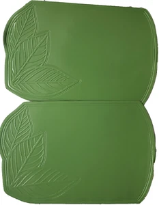 Set of 2 PVC Non Clear Placemats (18"x12") ENGRAVED LEAVES ON LIGHT GREEN,BH - Picture 1 of 9