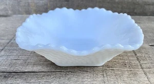 Vtg FENTON White Milk Glass Hobnail Diamond Ruffle Dish Trinket Candy Bowl 6" - Picture 1 of 5