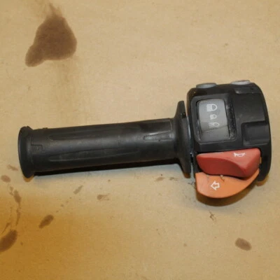 Рукоятка переключателя сигнала гудка левой фары BMW 2005-2008 R1200 ST - Изображение 1 из 4