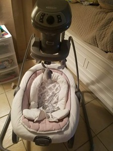graco pink swing
