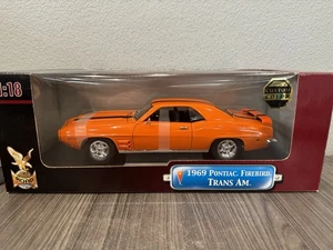 1969 Pontiac Firebird Trans Am Orange 1:18 Road Signature DieCast MIB - Picture 1 of 11