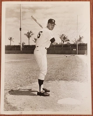 Foto original de béisbol de colección de los Yankees de Nueva York automática de Tom Tresh de 8x10 JSA Foto 1 de 4