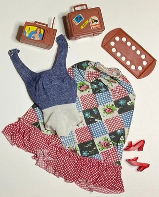 Vintage Barbie 1972 #3311 Busy Barbie Outfit Accessories HTF Suitcase Skirt TV - Image 1 of 4