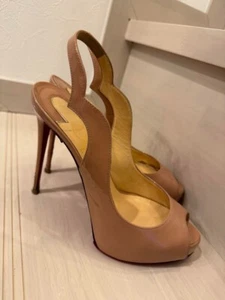Zapatos de salón Christian Louboutin satinados beige EU 36 US 6.0 usados NOBOX - Imagen 1 de 6