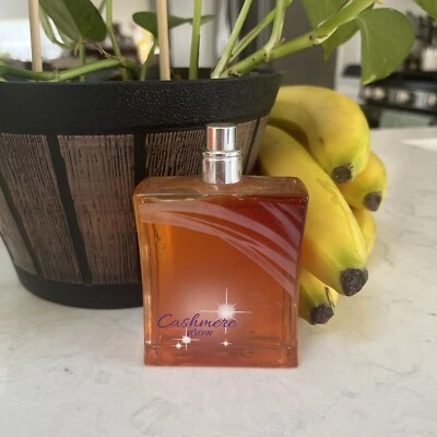 Perfume Bath and Body Works Cashmere Glow 2,5 oz nuevo (falta tapa) fotos reales Foto 1 de 4