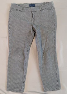 Old Navy Pixie Mid Rise Cropped Pants Womens Size 10 Black White Houndstooth - Picture 1 of 8