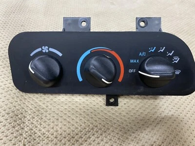 1994 to 1996 Chevrolet Camaro heat and air conditioning control  - Image 1 of 2
