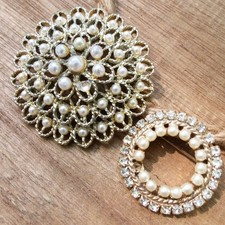 2 Vintage Jewelry Faux Pearl Accent Wash Wear Craft Repair Brooch Pin Lot 17 