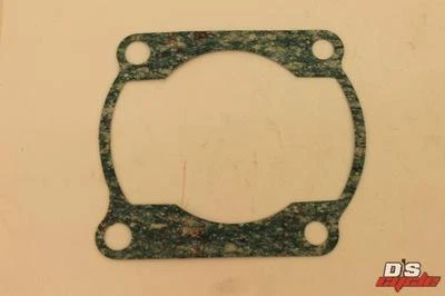 NOS Yamaha 1980-1984 YZ465 YZ490 IT465 Base Cylinder Gasket OEM 3R5-11351-00 - Image 1 of 3