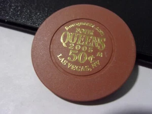 FOUR QUEENS HOTEL CASINO 50¢ hotel casino gaming poker chip - Las Vegas, NV - Picture 1 of 3
