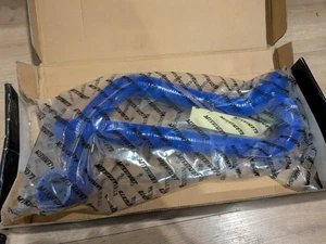 Mishimoto MMHOSE-WR4-97BL Silikon Kühlerschlauch Set 4Zyl 1997-2006 blau - Bild 1 von 1