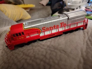 350 Santa Fe angetriebene Lok HO Scale Modelleisenbahn ungeprüft siehe Bilder  - Bild 1 von 23