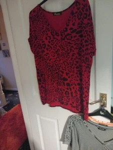 Ladies Red and Black Leapard Print Size 20 - Picture 1 of 4