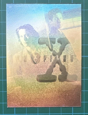 1996 Topps The X Files Season 2 3-D Holograms Scully & Mulder #X4 - Image 1 of 4