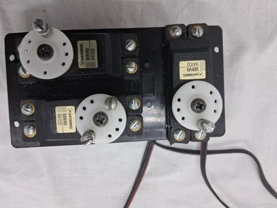 Lot Of 3 Airtronics  Sanwa 94102   Precision Heavy Duty Standard Servos - Image 1 of 4