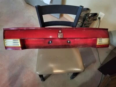 Luz trasera cupé tapa montada para 98-00 SATURN SERIE S 1771879 Foto 1 de 4