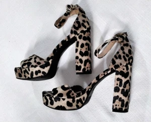 NUEVO Mossimo supply co Mujer Plataforma Tacones Sandalias Estampado Animal Talla 8.5 Sexy * - Imagen 1 de 24