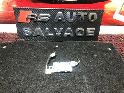 AUDI A3 2004-2013 RADIO AERIAL ANTENNA AMPLIFIER 8P4035225C - Image 1 of 3