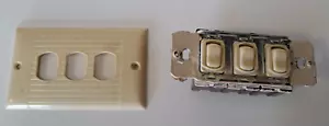VINTAGE DESPARD TOGGLE LIGHT SWITCH SIERRA COVER AND EAGLE TOGGLE SWITCHES - Picture 1 of 2