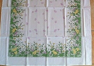 Tischdecke Ostern Küken auf Blumenwiese 80 x 80 Baumwolle - Bild 1 von 3