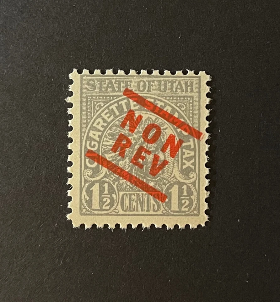 Utah State Revenue - 1½ cents gray w/red overprint Cigarette Tax #C33 - MNH - UT - Image 1 of 1