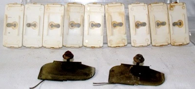 Juego de clips de puerta y molduras laterales inferiores Ford serie F/Bronco 1980-1986 763 Foto 1 de 4