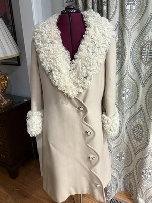 Vintage Stegari Sheep Trimmed Beige Coat 60's Jackie Kennedy Style Small/medium - Image 1 of 4