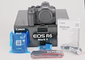 Canon EOS R6 Mark II Gehäuse Body NUR 10.000 Auslösungen #023412 - Picture 1 of 8