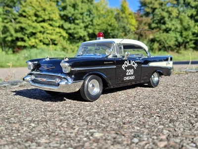 1957 Chevrolet Bel Air POLICE Modell Ertl 1:18 aus Sammlung - Bild 1 von 4