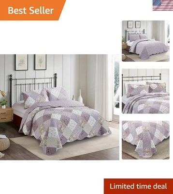 Soft Lightweight Lilac and Beige Quilt with Shams, Reversible Design, All-Season - Image 1 of 4