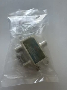 Eagle Aspen 500302 2 way Splitter 1 GHz 1000 MHz Splitter DC All Port Power Pass - Picture 1 of 2