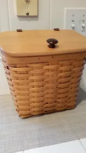 Vintage 2000 Longaberger Lided Basket Leather Hinges 8x6x10" Pre-owned - Picture 1 of 14